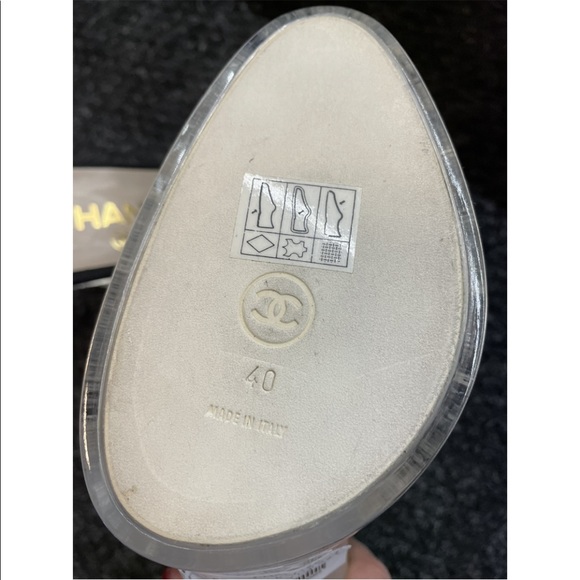 Beautiful Vintage Chanel Logo Ribbon Platform - Picture 5 of 6